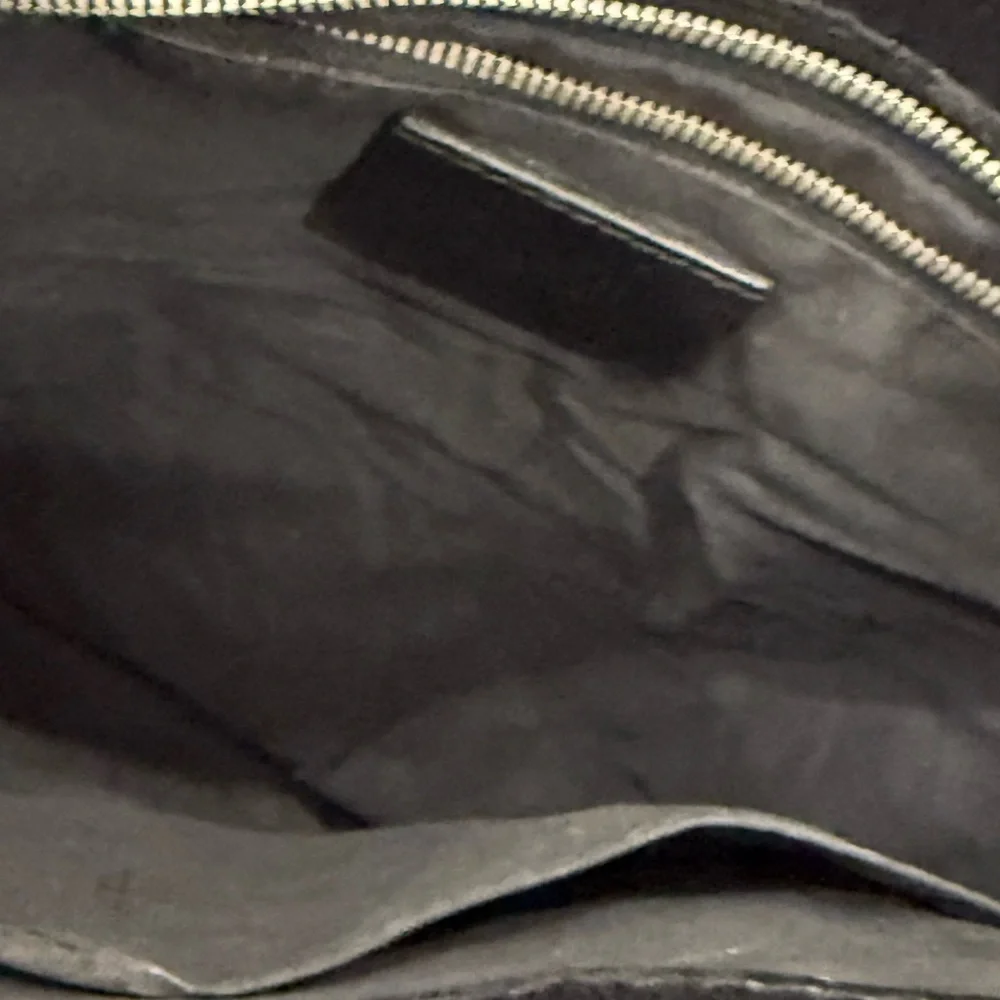 FENDI Black Leather Men's Messenger Bag